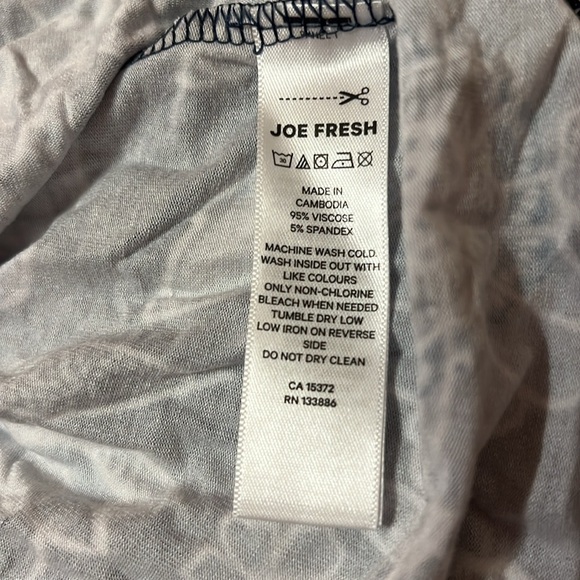 Joe Fresh wide waist skirt - Picture 2 of 3